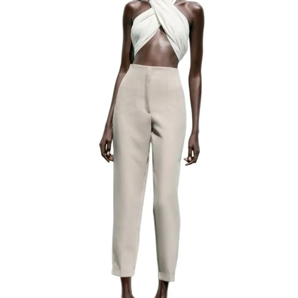 Zara Pleated Cropped high waist tapered leg trousers light beige Size Large
